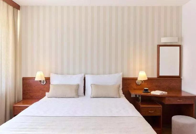 اتاق استاندارد با بالکن, Mediteran Hotel By Aminess