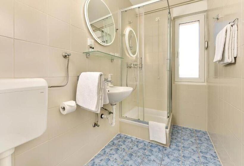 Номер Стандарт с Балконом, Mediteran Hotel By Aminess