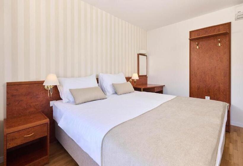 Семейный Номер, Mediteran Hotel By Aminess