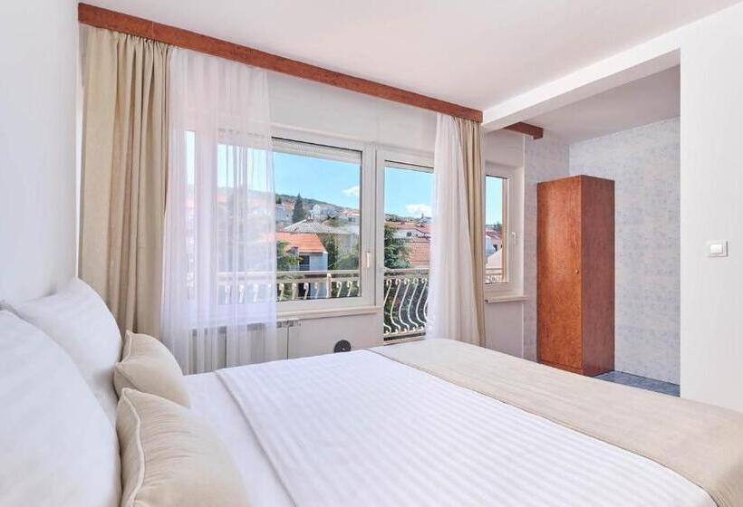 Семейный Номер, Mediteran Hotel By Aminess