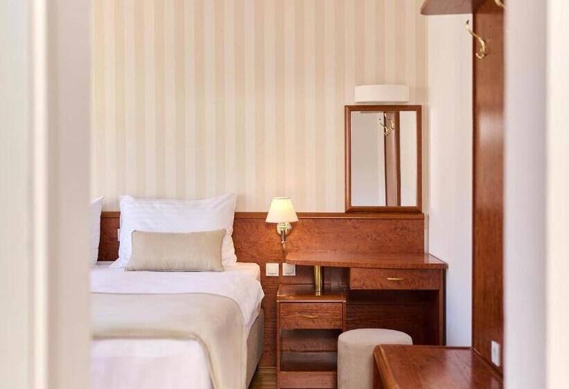 Семейный Номер, Mediteran Hotel By Aminess