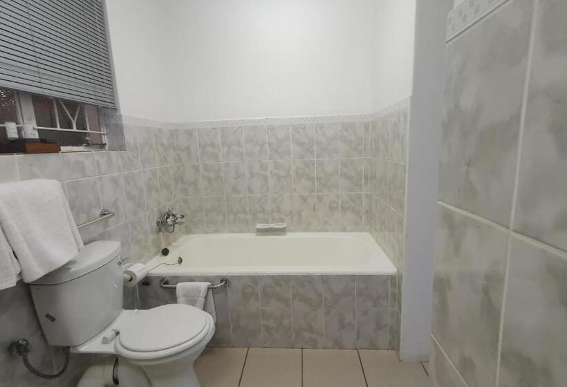 Семейный Номер Вид на Горы, Mountain View International By Bon Hotels