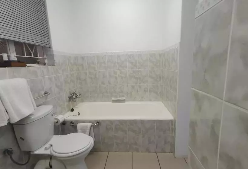 اتاق خانوادگی با چشم‌انداز کوه, Mountain View International By Bon Hotels