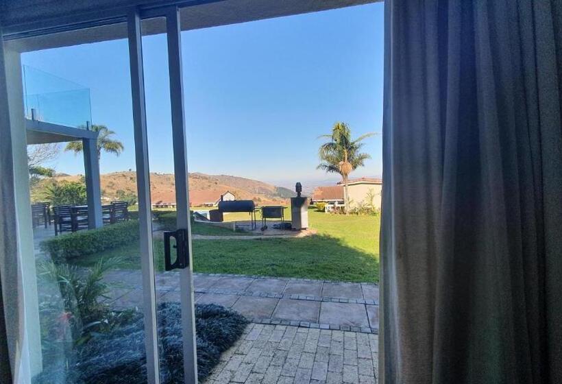 Семейный Номер Вид на Горы, Mountain View International By Bon Hotels