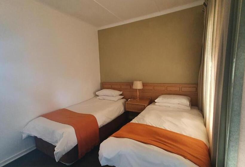 Семейный Номер Вид на Горы, Mountain View International By Bon Hotels