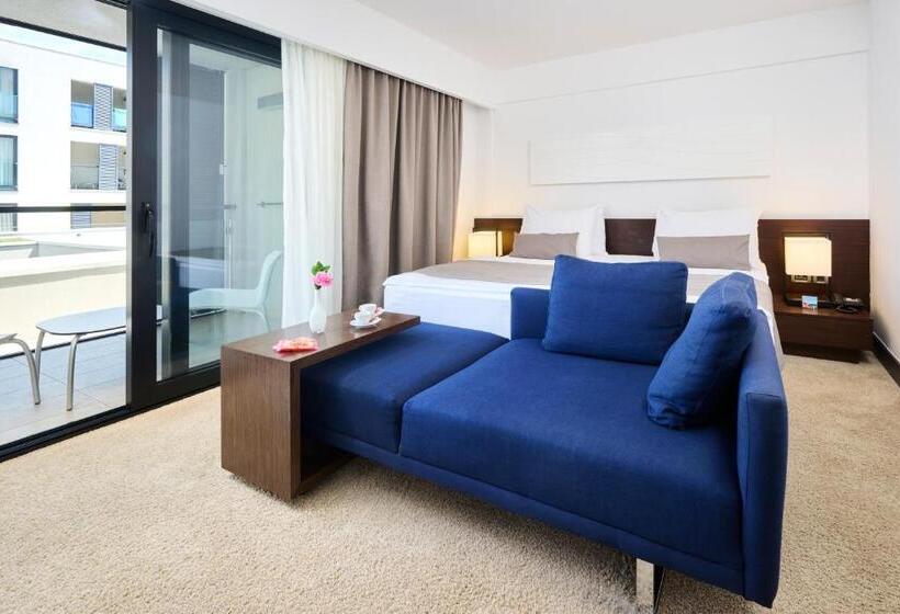 Classic room with balcony, Parentium Plava Laguna