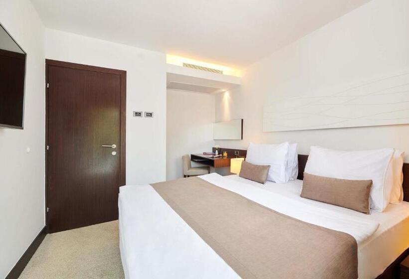 オーシャンビュースイート, Parentium Plava Laguna