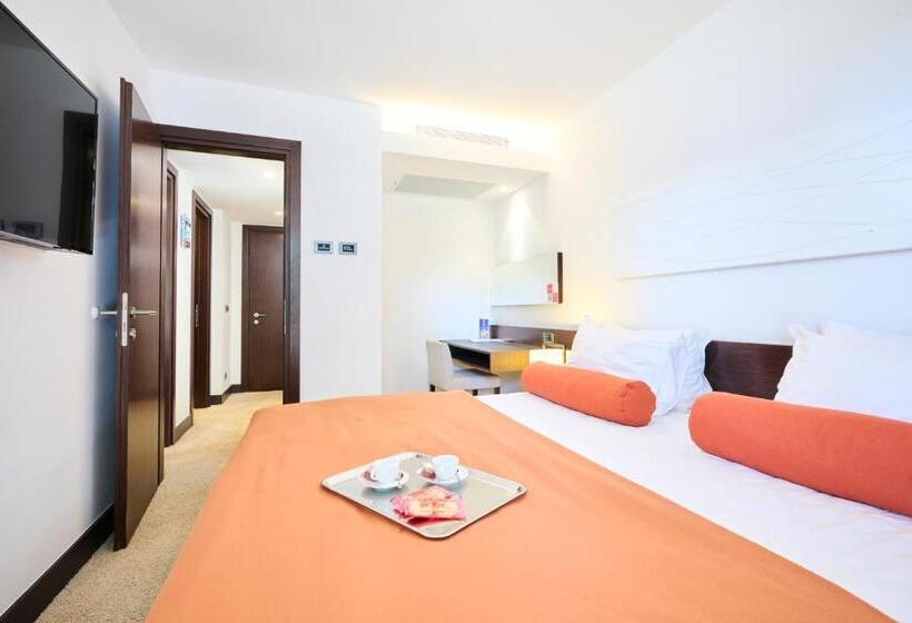 バルコニー付スイート, Parentium Plava Laguna