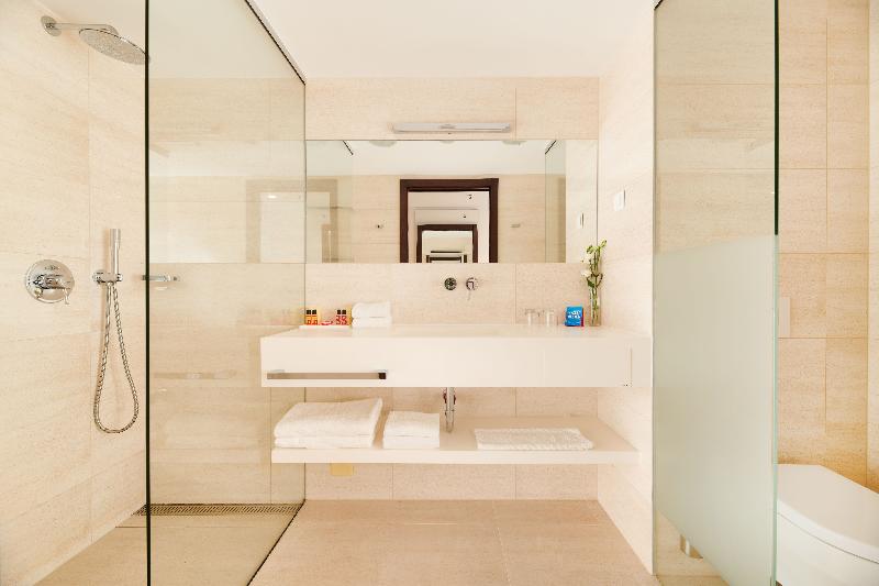 オーシャンビューのプレミアムルーム。, Parentium Plava Laguna