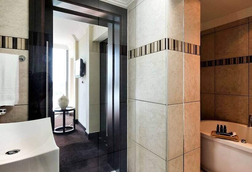 سوییت لوکس, Pullman Lubumbashi Grand Karavia