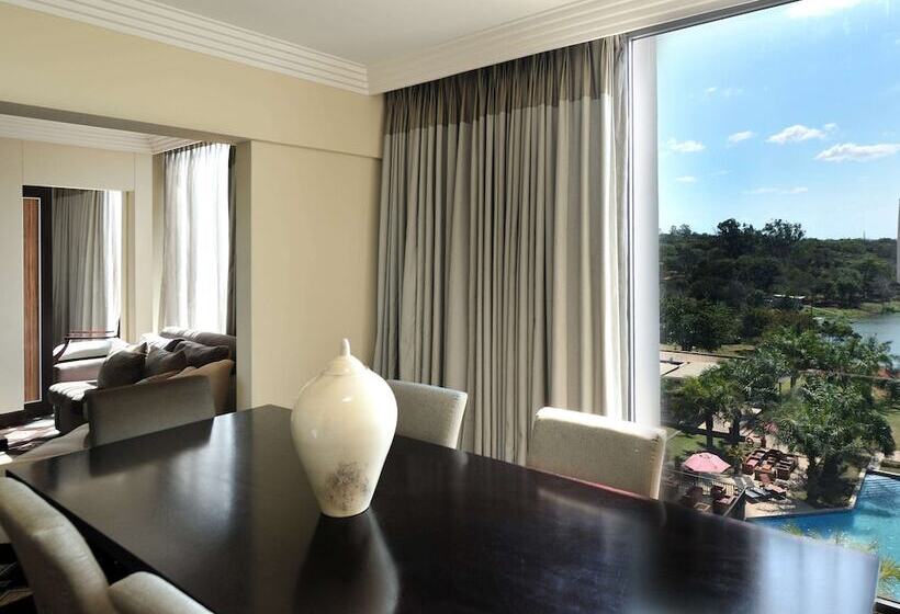 سوییت لوکس, Pullman Lubumbashi Grand Karavia