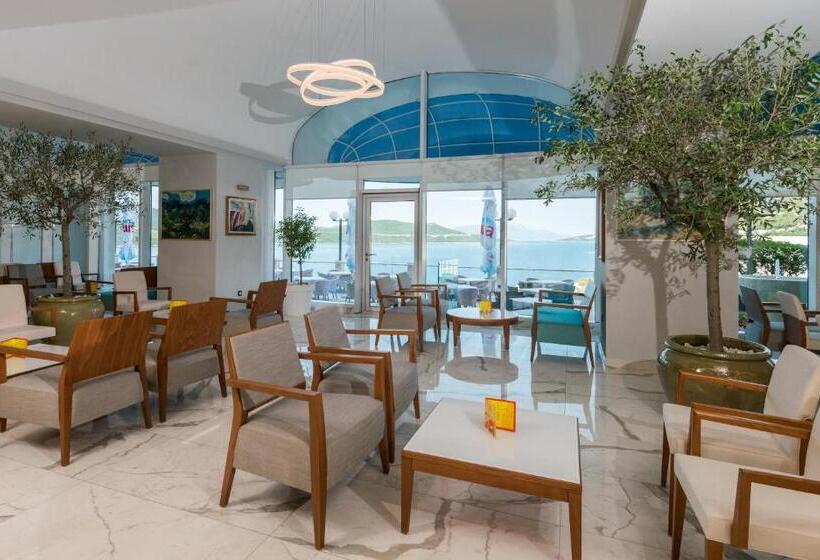 اتاق استاندارد با چشمانداز شهر, Sunce Neum