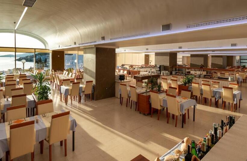 اتاق استاندارد یک نفره با چشمانداز دریا, Sunce Neum