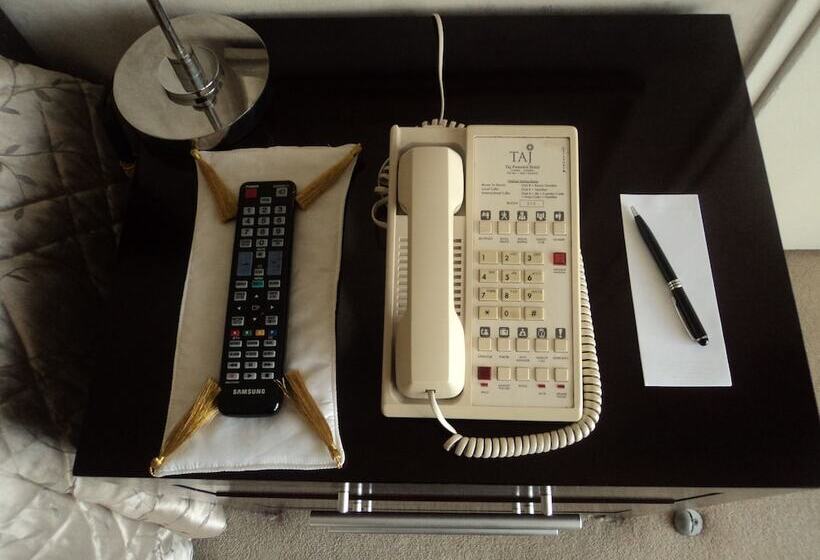 수피리어 룸 도시 전망, Taj Pamodzi Lusaka