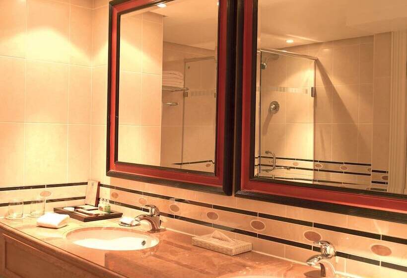 디럭스 스위트, Taj Pamodzi Lusaka