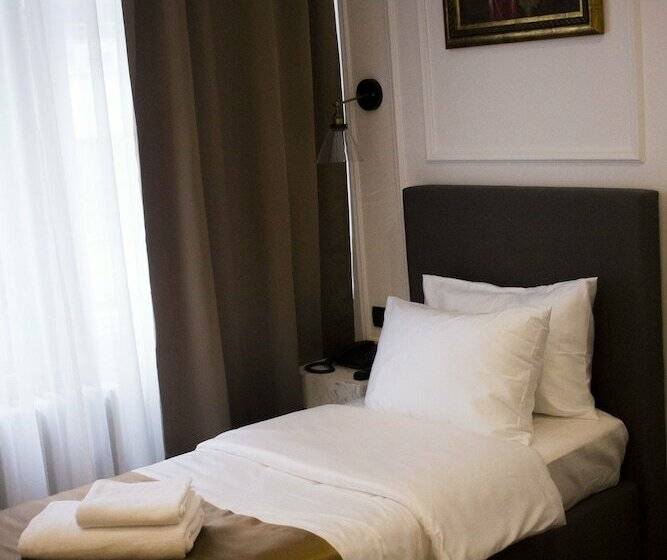 Chambre Standard Individuelle, Union