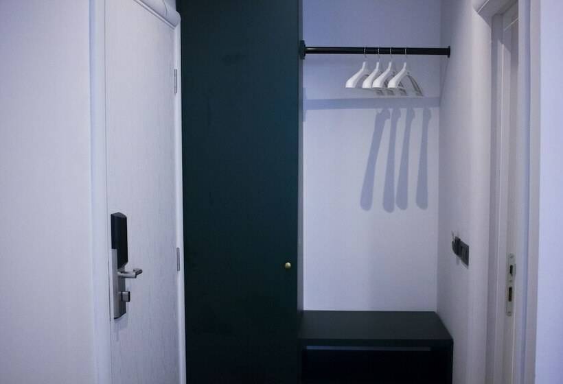 Chambre Standard Individuelle, Union