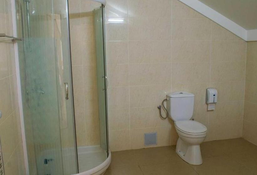اتاق استاندارد چهار تخته, Motel Predejane