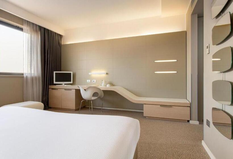 اتاق استاندارد, Best Western Plus Tower Hotel Bologna