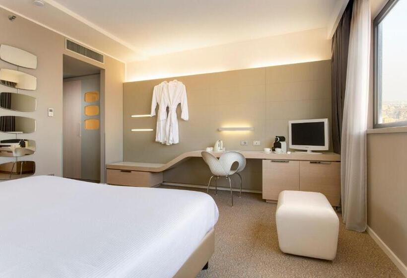 اتاق لوکس, Best Western Plus Tower Hotel Bologna