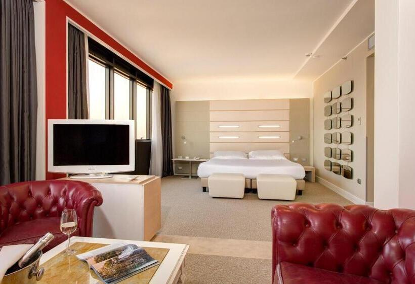 سوییت جونیور لوکس, Best Western Plus Tower Hotel Bologna