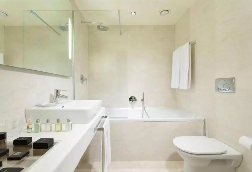 سوییت جونیور لوکس, Best Western Plus Tower Hotel Bologna