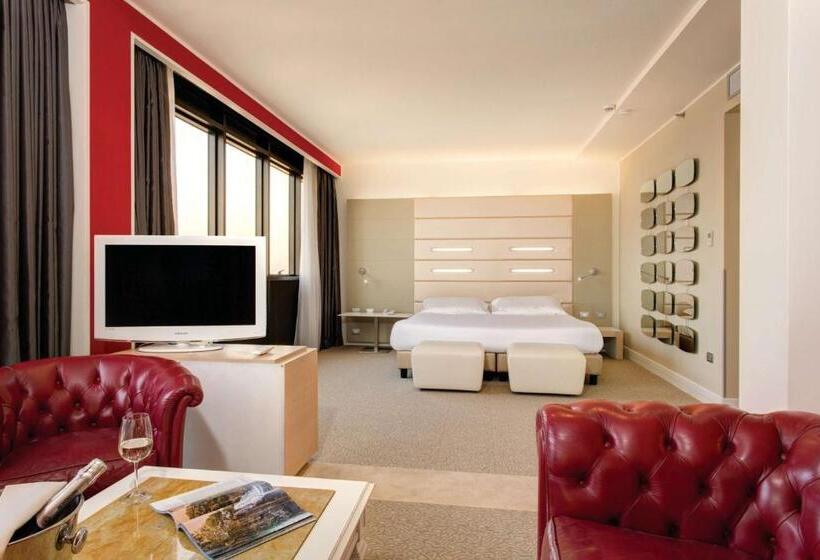 سوییت جونیور لوکس, Best Western Plus Tower Hotel Bologna