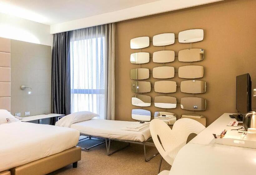 اتاق استاندارد سه نفره, Best Western Plus Tower Hotel Bologna