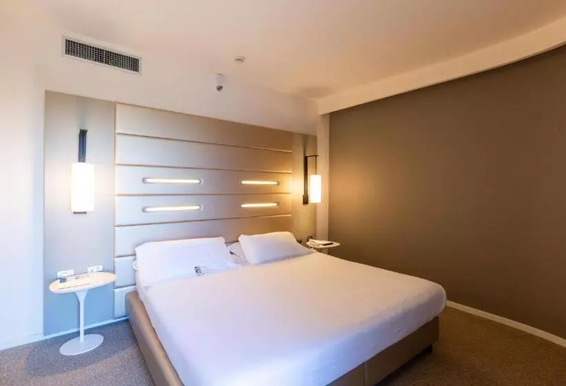 اتاق استاندارد چهار تخته, Best Western Plus Tower Hotel Bologna
