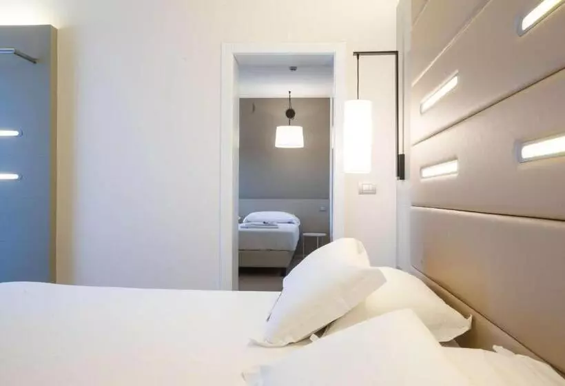 اتاق استاندارد چهار تخته, Best Western Plus Tower Hotel Bologna