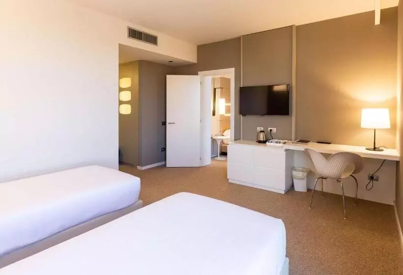اتاق استاندارد چهار تخته, Best Western Plus Tower Hotel Bologna