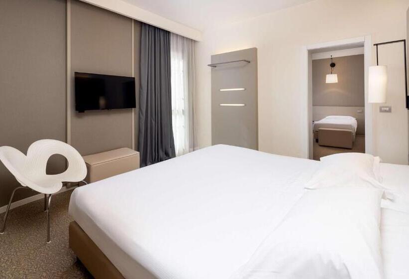 اتاق استاندارد چهار تخته, Best Western Plus Tower Hotel Bologna