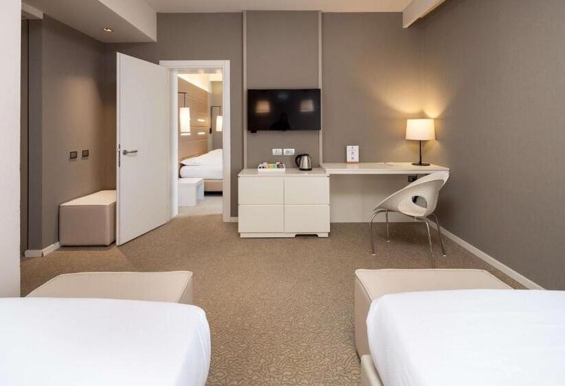 اتاق استاندارد چهار تخته, Best Western Plus Tower Hotel Bologna