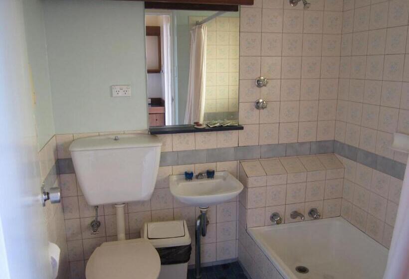 חדר אקונומי, Canberra Lyneham Motor Inn