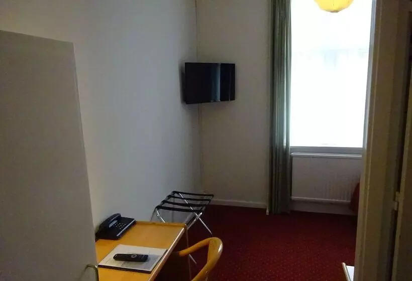 اتاق استاندارد یک نفره, City Hotel Nebo