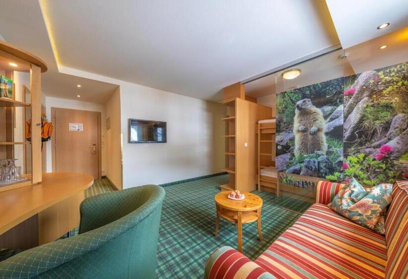 غرفة عائلية مطلّة علي الجبل, Der Kirchheimerhof   Superior