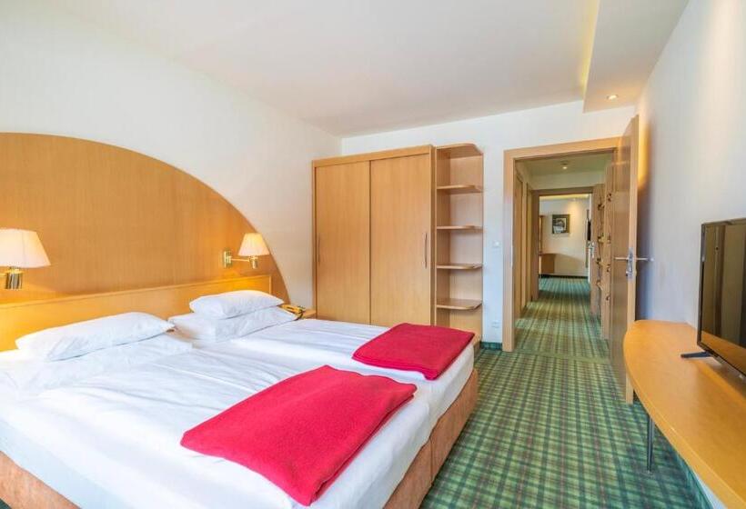 غرفة عائلية مطلّة علي الجبل, Der Kirchheimerhof   Superior