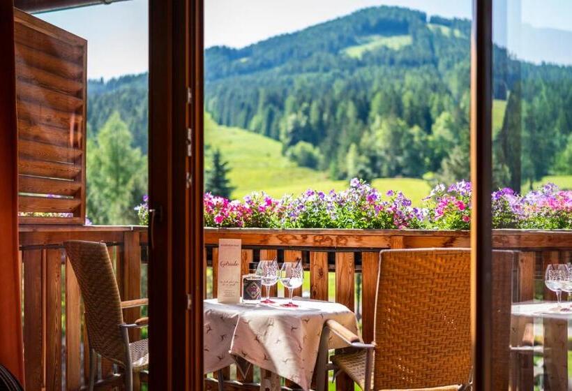 جناح جونيور مزوَّد بشرفة, Der Kirchheimerhof   Superior