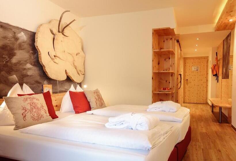 غرفة قياسية مطلة على الجبل, Der Kirchheimerhof   Superior