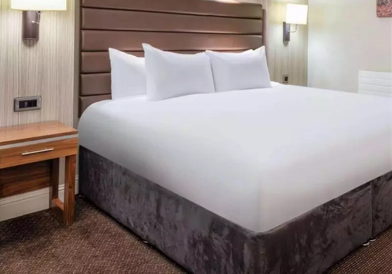 キングサイズベッドのスイートルーム, Glasgow Westerwood Spa & Golf Resort