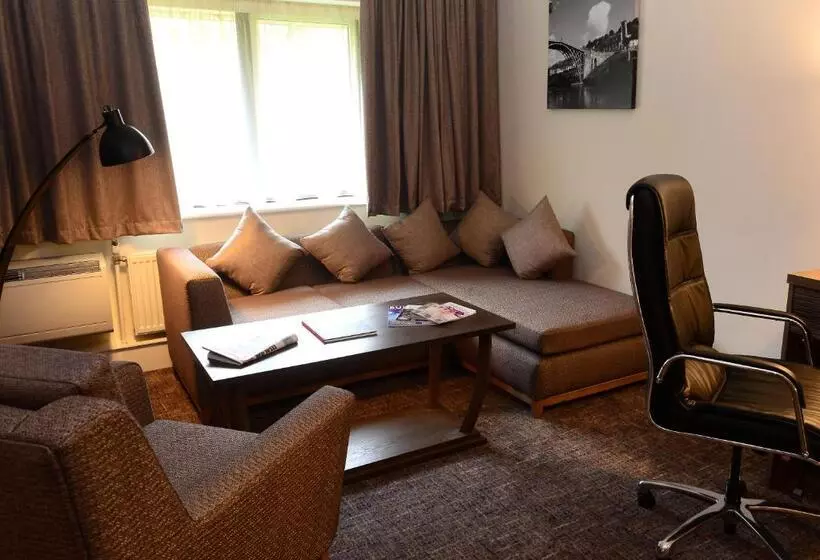 スイート, Holiday Inn Telford Ironbridge, An Ihg
