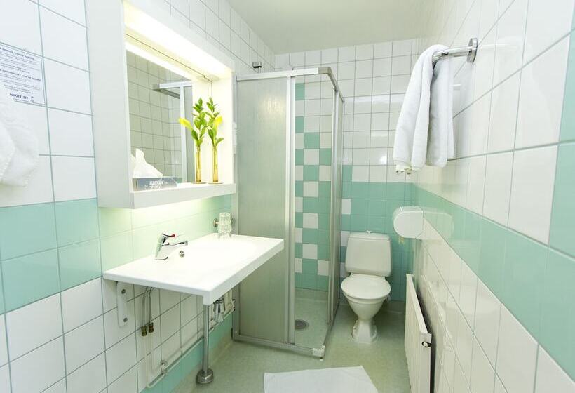 スタンダードトリプルルーム, Kauppahotelli