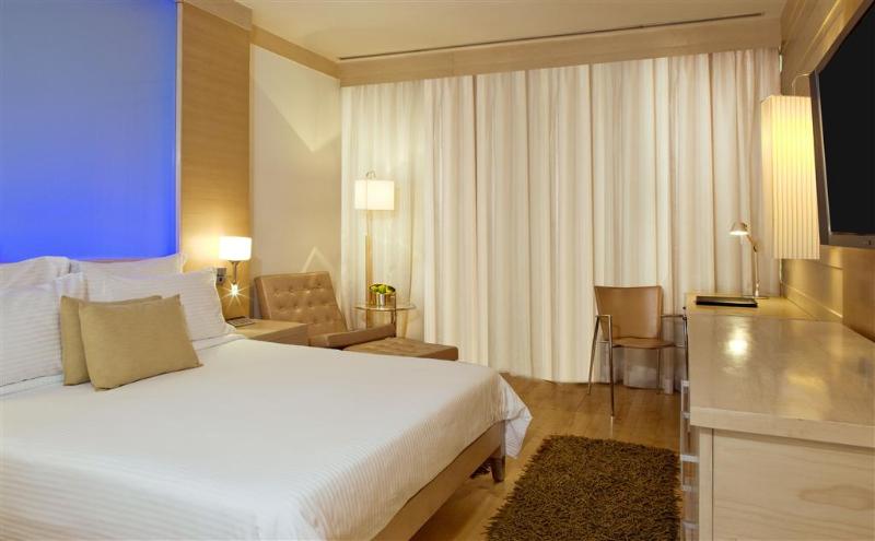 Номер Клуб, Le Méridien New Delhi