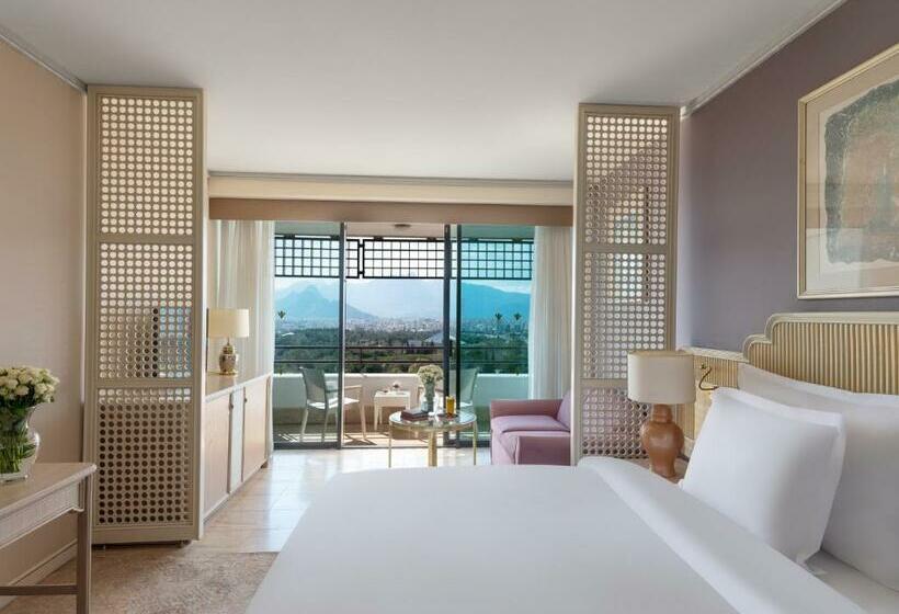 اتاق لوکس با تخت بزرگ, Rixos Downtown Antalya, The Land of Legends Access