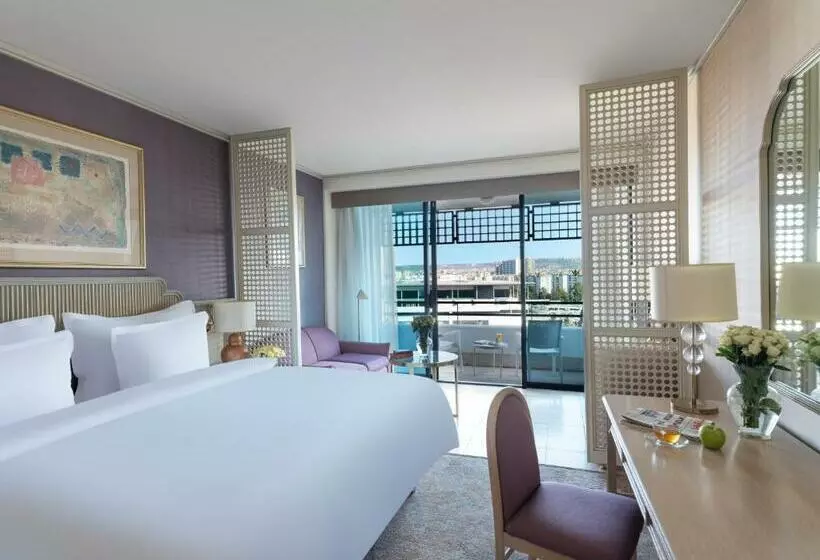 اتاق دلوکس با تخت کینگ و چشمانداز شهر, Rixos Downtown Antalya, The Land of Legends Access