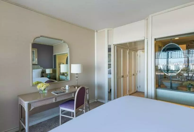 اتاق دلوکس با تخت کینگ و چشمانداز شهر, Rixos Downtown Antalya, The Land of Legends Access