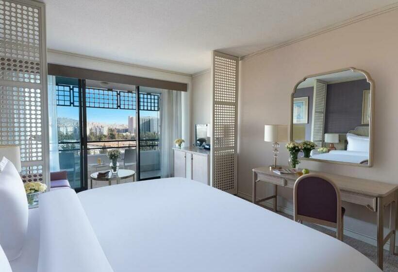 اتاق دلوکس با تخت کینگ و چشم‌انداز شهر, Rixos Downtown Antalya, The Land of Legends Access