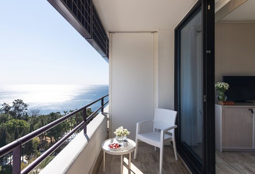 اتاق راحتی با چشمانداز دریا, Rixos Downtown Antalya, The Land of Legends Access