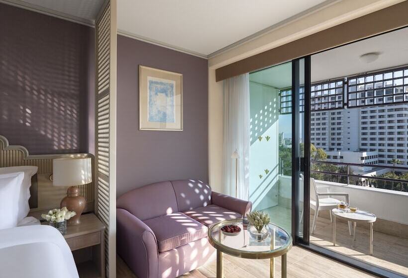 اتاق راحتی با چشمانداز دریا, Rixos Downtown Antalya, The Land of Legends Access