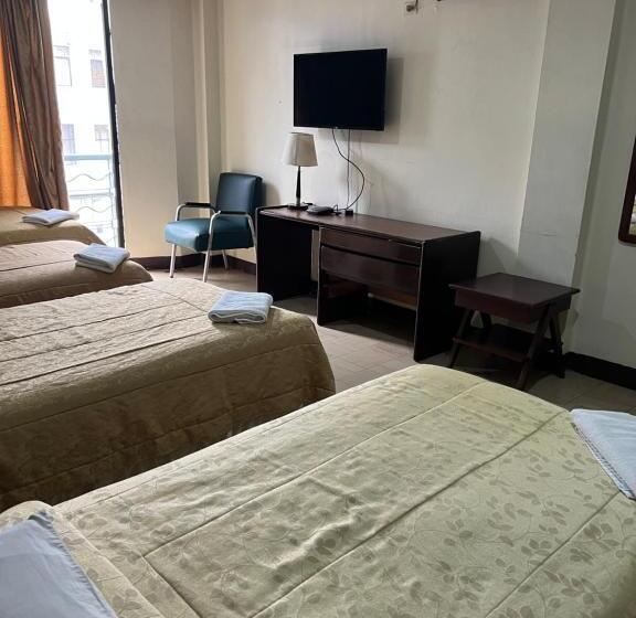 四人标准间, Rizzo